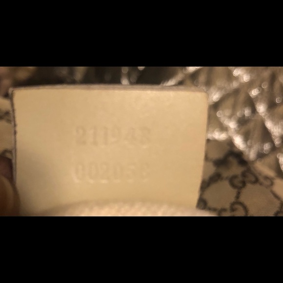 🔥Authentic Gucci Sukey🔥 - Picture 7 of 10